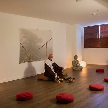 Luna Park Yoga & Hotel