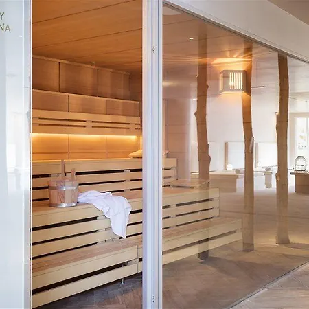 Luna Park Yoga & Hotel
